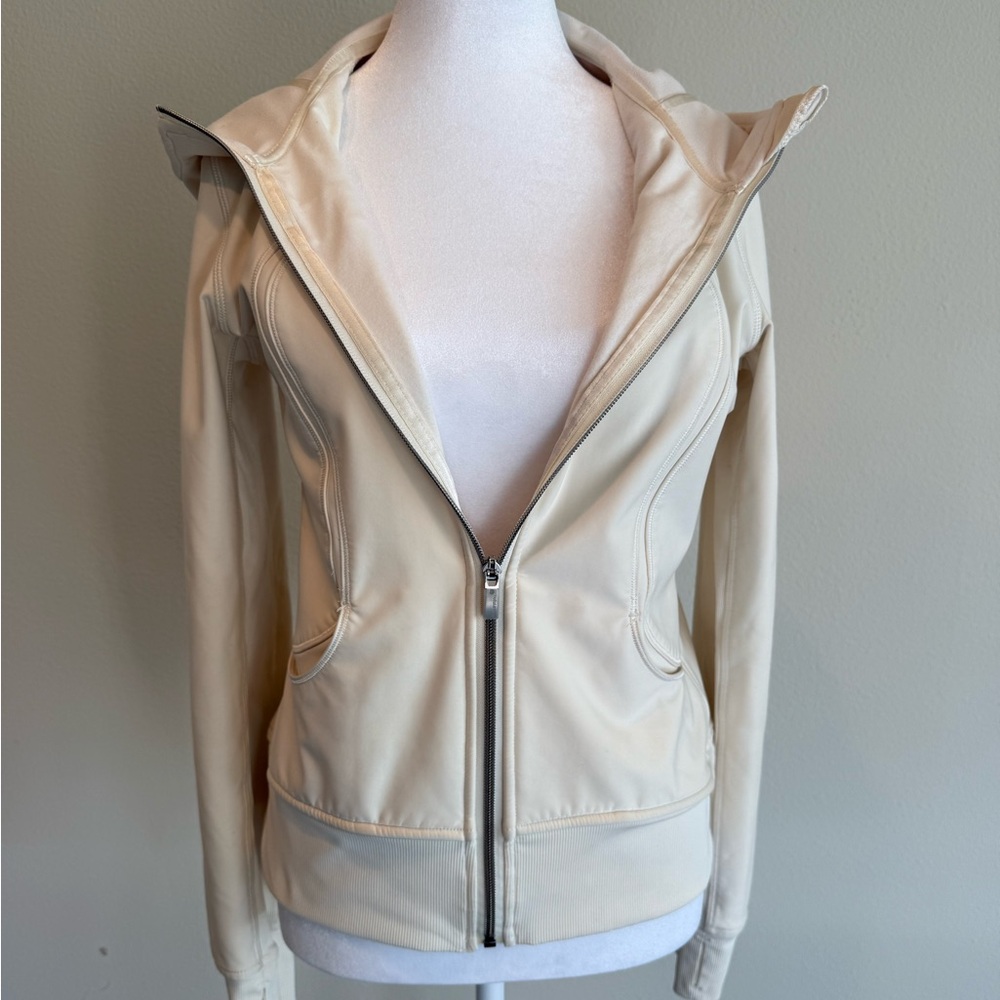 Lululemon Jacket - Picture 2 of 16